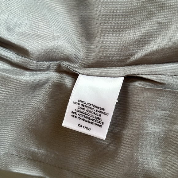 Banana Republic Petite XS cream leather jacket - Picture 8 of 8